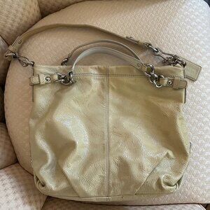 Coach Distressed Leather Chain Strap Hobo Shoulder Bag Beige Good Used Condition